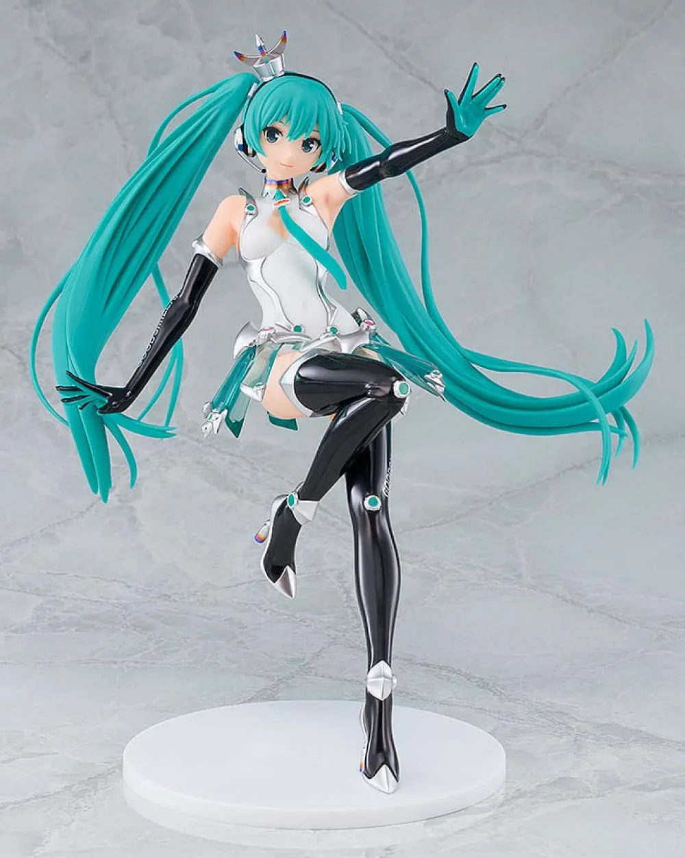 Rise of Gunpla Good Smile Company^1/8 REINCARNATION RACING MIKU: 2013 VER. (HATSUNE MIKU GT PROJECT)