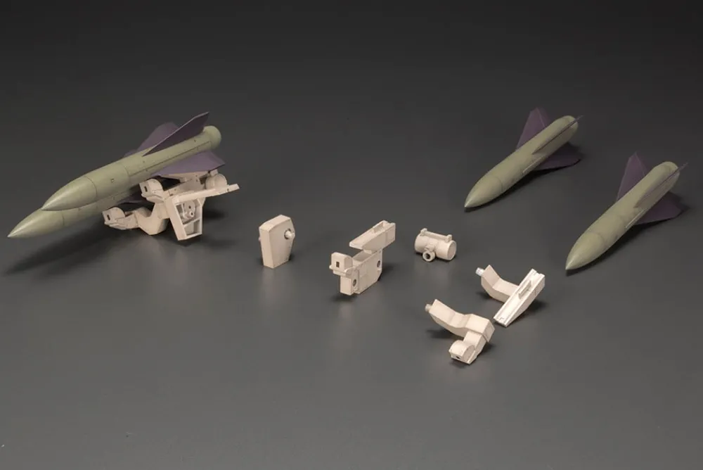 Rise of Gunpla Kotobukiya|Frame Arms^FRAME ARMS 1/100 : TYPE 32 MODEL 3 GOU-RAI WITH IMPROVED HAWK