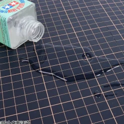 Rise of Gunpla Madworks^MADWORKS : A2/A3 FOLDABLE MODEL CUTTING MAT (WHITE) ( TAPIS DE DECOUPE PLIABLE )