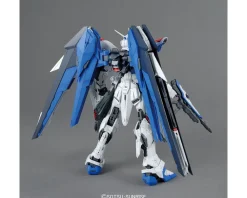 Rise of Gunpla Gundam Seed Destiny|Gundam Seed^MG 1/100 FREEDOM GUNDAM VER 2.0 & KIRA YAMATO
